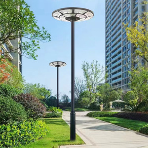 Lampadaire solaire LED IP65 5000K lumière du jour, télécommande, cellule solaire Poly-Si, corps en alliage d'aluminium, garantie 10 ans, 144 faisceaux - Product Image 5