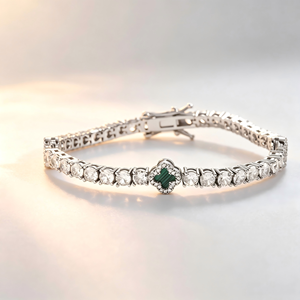 Bracciale Tennis Quadrifoglio in Argento Sterling 925 Placcato Oro 18K con Malachite Verde, Onice Nero e Zirconi Iced Out - Gioiello Portafortuna - Product Image 3