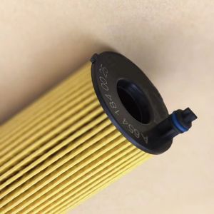 Filtro <span class=keywords><strong>de</strong></span> Aceite <span class=keywords><strong>de</strong></span> Papel Nuevo al por Mayor A6541801100 A6541840025 HU6020z para Vehículos <span class=keywords><strong>Mercedes</strong></span>-Benz - Product Image 6