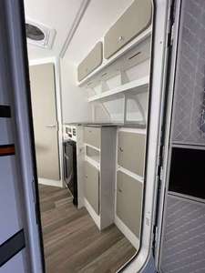 Caravanes adaptées <span class=keywords><strong>à</strong></span> la vie <span class=keywords><strong>à</strong></span> <span class=keywords><strong>domicile</strong></span> et aux voyages, pesant seulement 700 kg, vous permettant de partir facilement en route - Product Image 2
