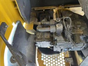 Excavatrice compacte d'occasion Komatsu PC56 6 tonnes, produit remis à neuf de qualité - Product Image 3