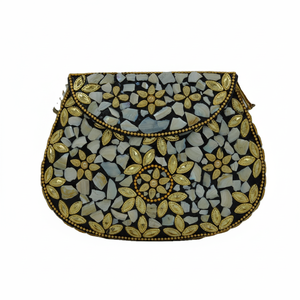 Pochette de soirée de luxe pour femme, en mosaïque de nacre florale artisanale avec motifs de feuilles dorées - Product Image 1