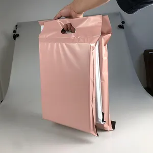 الصانع مخصص Polymailer البلاستيك الارسال الملبس البريد مجانا التعبئة والتغليف الوردي بولي حقيبة بريد مع مقبض