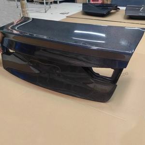 Couvercle de <span class=keywords><strong>coffre</strong></span> arrière en fibre de carbone style CSL pour <span class=keywords><strong>Audi</strong></span> A3 S3 <span class=keywords><strong>RS3</strong></span> 8V B9 2013-2020 Spoilers de voiture Bodykit Couvercle de <span class=keywords><strong>coffre</strong></span> arrière - Product Image 4