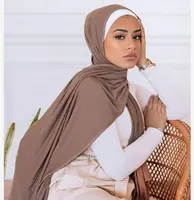 Grosir Jersey Katun Syal Jilbab Wanita Muslim Katun Jersey Syal Jilbab dengan Jahitan Bagus Syal Syal Melar untuk Wanita