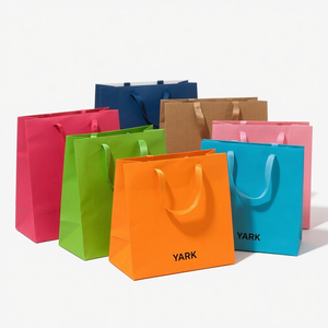 Sacs en papier personnalisés avec logo imprimé en gros, emballages personnalisés, sacs cadeaux en carton de luxe sur mesure - Product Image 2
