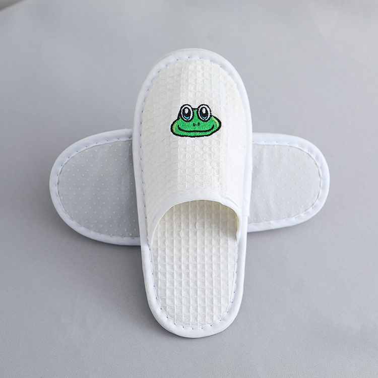 Высококачественная холщовая ткань 7 мм, белые одноразовые экологически чистые тапочки для отелей EVA