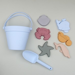 Ensemble de 8 jouets de plage en silicone <span class=keywords><strong>pour</strong></span> enfants, accessoires essentiels <span class=keywords><strong>pour</strong></span> bébé, ensemble de moules et seau de plage, jouet de bain <span class=keywords><strong>pour</strong></span> bébé - Product Image 3