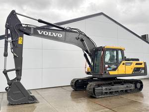 Excavatrice Volvo Ec220 de la Suède Excavatrice sur chenilles d'origine EC220 à vendre tracteurs à faibles heures - Product Image 3