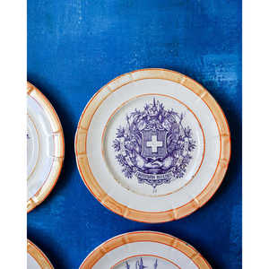 ชุดจานขนมหวานดีไซน์สร้างสรรค์ 6 ใบ ของ Daniele F.  ตกแต่งลายตราประจำตระกูลได้  วัสดุ ABS สำหรับโรงแรม - Product Image 2