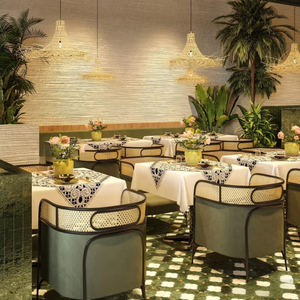 Commercio all'ingrosso OEM ODM Bar caffè poltrona cucina Hotel divano stand ristorante commerciale sala da pranzo mobili sedie tavolo Set - Product Image 1