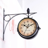 Jam dinding dekoratif gaya Retro dalam ruangan Jam rangka logam hitam jam liontin dua sisi Dropshipping DDP