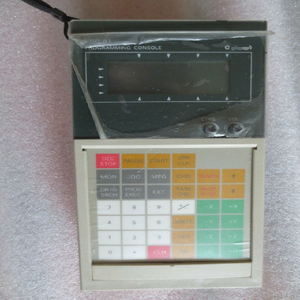 PLC CVM1-PR001 เครื่องโปรแกรมมือถือ CVM1-PR001 1 ชิ้น - Product Image 1