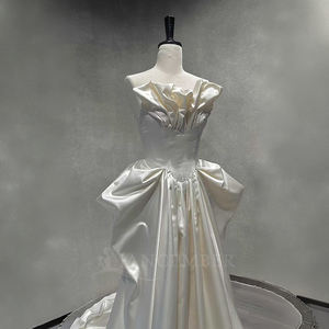 Vestido de Novia Moderno NT66, Largo, Sin Mangas, con Encaje, Flores de Cristal y Volantes, Estilo Sirena, Hasta el Suelo - Product Image 3