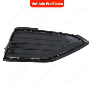 กรอบไฟตัดหมอกสำหรับรถยนต์ Volkswagen Jetta ปี 2018-2022 รุ่น US แบบคลิปหนีบ วัสดุ ABS - Product Image 3