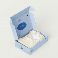 Boîtes en carton ondulé E-flute personnalisées, écologiques, avec fentes, doublées d'éponge, fermeture magnétique, pelliculage mat, pour vêtements modernes