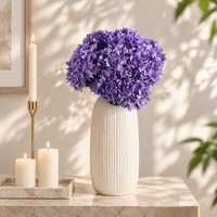 Bunga Hydrangea Palsu dengan Daun untuk Dekorasi Meja Pernikahan