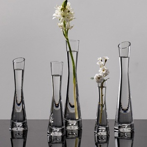 Vases à fleurs modernes en verre de style nordique pour la décoration intérieure, élégants vases à fleurs transparents et fins à tige unique pour les centres de table de mariage - Product Image 5