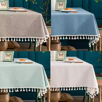 Nappe carrée en coton et lin imprimée de haute qualité 140*180 cm avec pompons, imperméable, jetable, anti-taches, pour usage domestique - Vente en gros