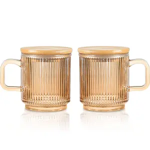 Meilleure vente premium verrerie côtelée thé latte tasse gobelet à eau rayures verticales tasses en verre tasse à café ambre avec couvercle en bambou