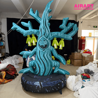 Arbre hanté gonflable d'Halloween 2,5 m, accessoire d'arbre effrayant avec décoration de fantôme suspendu