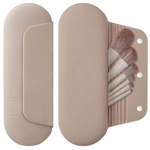 Estuche Portátil de Silicona para Brochas de Maquillaje, Bolsa de Viaje para Brochas de Maquillaje con Cierre Magnético Anticaídas Mejorado - Product Image 1