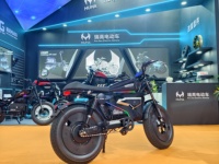 Vélo électrique Himoto 48V 1500W 30Ah, batterie au lithium-fer, démarrage sans clé NFC, autonomie >60km, pour trajets urbains, style rétro, moteur sans balais, freinage hydraulique
