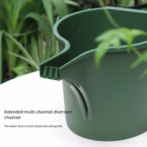 <span class=keywords><strong>Arrosoir</strong></span> de jardinage extérieur 8L avec bec long ergonomique et échelle graduée pour l'intérieur - Product Image 5