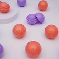 Listo para enviar Linda fruta miel hidratante bálsamo labial etiqueta privada con logotipo personalizado bálsamo labial redondo bola al por mayor