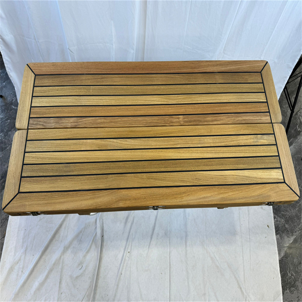 Table pliante en teck tonneau incrustation d'étoiles 300/610