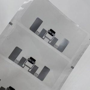 สติ๊กเกอร์ฉลาก RFID UHF ขนาด 73*25 มม. ราคาโรงงานมาตรฐานสหรัฐอเมริกา สำหรับการระบุตัวตนระยะไกล - Product Image 2