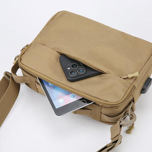 Camuflaje al aire libre táctico USB carga pecho bolsa multifuncional moda Oxford Messenger Bag para viajes ciclismo - Product Image 2