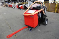 L'usine fournit une machine de réparation de nids de poule d'une capacité de 100 litres pour chaussée de route asphaltée