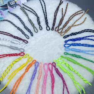 Pendentifs colorés en corde fine nouée, breloques à pompons, accessoires de bijoux DIY, pendentif unisexe tendance pour sac, vente en gros - Product Image 1