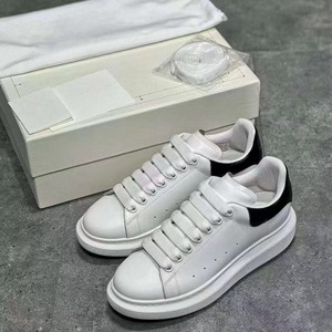 Chaussures de sport décontractées de luxe pour hommes et femmes McQueens 2026, de haute qualité, robustes, pour la course et la marche, à lacets, avec empeigne en maille légère, pour l'automne - Product Image 5