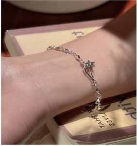 Bracelet rétro en argent sterling S925, style coréen, design de niche, boucle étoile à cinq branches, simple et tendance, premier bijou - Product Image 2