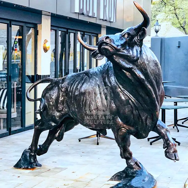 Estatua personalizada de fábrica para centro comercial, estatua de bronce de Animal de Metal fundido, arte de toro grande, escultura de toro de cobre hecha a mano