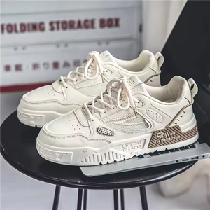 2026 New Trendy Men Sports Skateboarding Shoes High Quality Breathable Leather Casual Shoes Youth Flat Walking style Shoes - Product Image 2