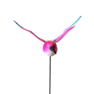 Ornement de jardin en plastique volant en forme de colibri rose personnalisé, écologique, résistant aux UV, aménagement paysager artificiel, ornements d'extérieur - Product Image 4