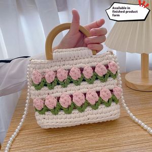 Sac bandoulière fait main durable en bandes de tissu tissées à la main motif tulipe, matériau DIY avec doublure en polyester, cadeau pour petite amie - Product Image 2