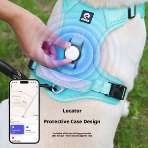 Harnais pour <span class=keywords><strong>chien</strong></span> en nylon souple réfléchissant personnalisé avec housse de protection pour AirTag, conception anti-traction, laisse de traction anti-explosion, motif rayé - Product Image 4