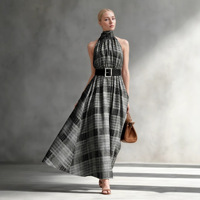 Robe longue trapèze à carreaux sans manches, style européen et américain, avec col halter, taille haute cintrée et drapé ample