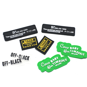 Parche con logotipo de goma en forma de corazón personalizado, etiquetas de goma para ropa, parches para ropa, goma de silicona - Product Image 4