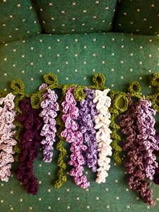 Set de regalo corporativo: Cortina de ganchillo hecha <span class=keywords><strong>a</strong></span> mano personalizada con diseño de glicinia, estilo Cottagecore caprichoso <span class=keywords><strong>para</strong></span> ventana, cortina decorativa <span class=keywords><strong>para</strong></span> puerta estilo Fairycore de longitud personalizada - Product Image 1