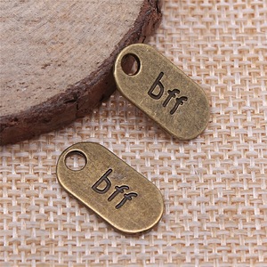 Pendentif en alliage de zinc 18x9mm 1.1g avec inscription BFF (Meilleur ami pour toujours) pour la création de bijoux d'amitié DIY - Product Image 2