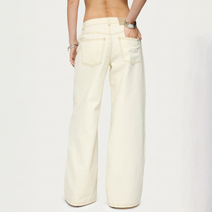 Jeans da Donna Personalizzati OEM in <span class=keywords><strong>Ecru</strong></span> Bianco con Cuciture a Contrasto e Gamba Dritta per Primavera Estate - Product Image 3