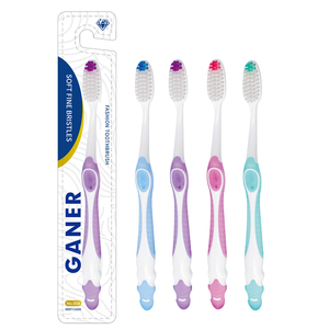 Brosse à dents manuelle en plastique pour adultes avec logo, poils massants, vente en gros - Product Image 1