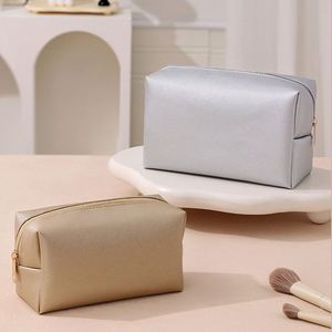 XDH1310 Custom Makeup Bag Portable PU Leather Waterproof Toiletry Pouch Travel Make up Bag Brush Cosmetic Bag for Women - Product Image 2