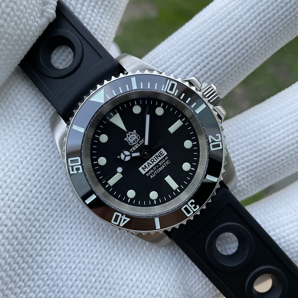 54M-HR