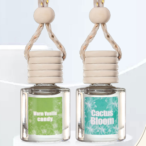 Diffuseur de parfum pour voiture avec logo personnalisé, décoration de voiture, élimination des odeurs, parfum populaire, pendentif suspendu, flacon en verre, diffuseur d'air pour voiture - Product Image 1